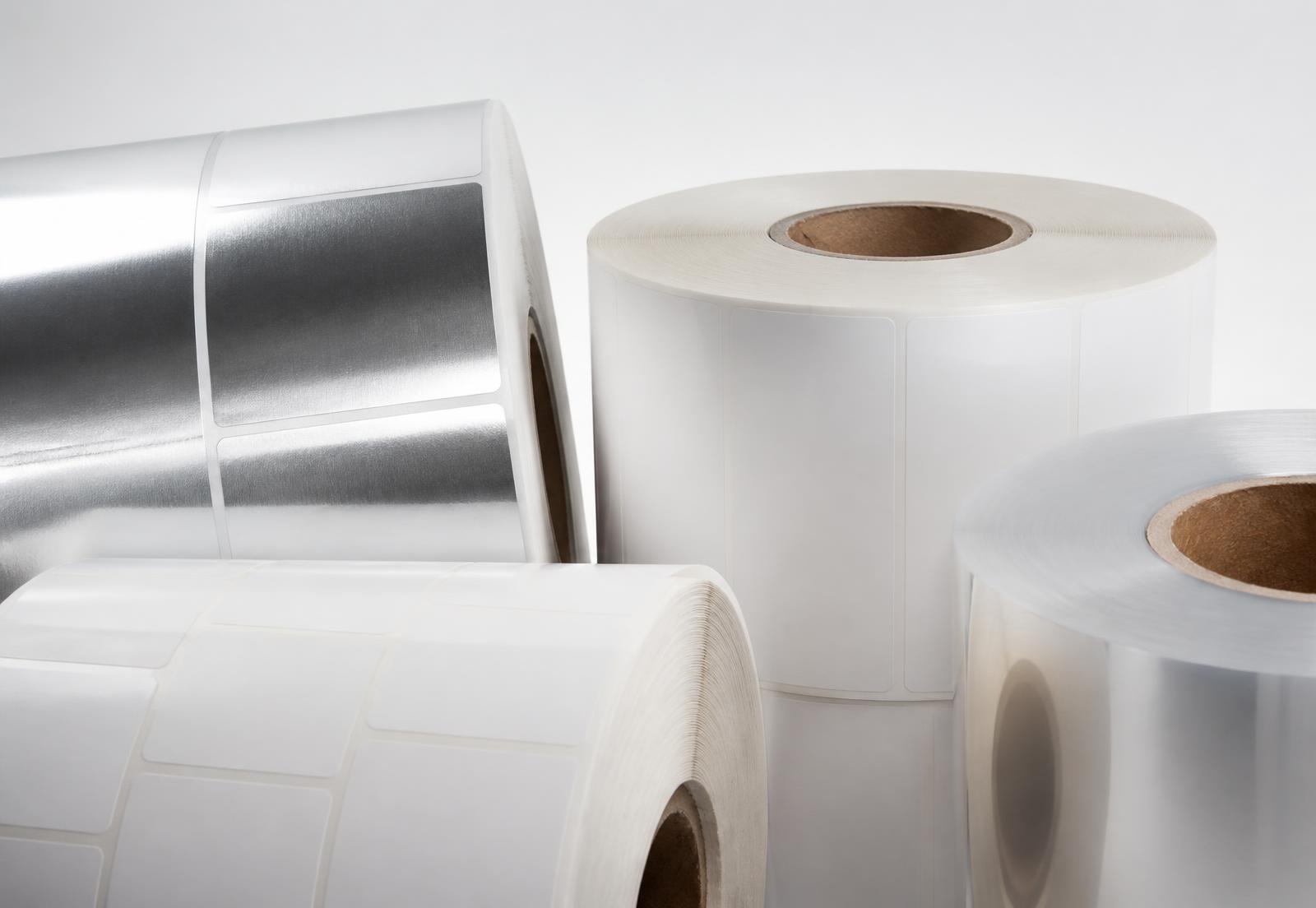 Bobinas de etiquetas em BOPP metalizado, branco e filme transparente